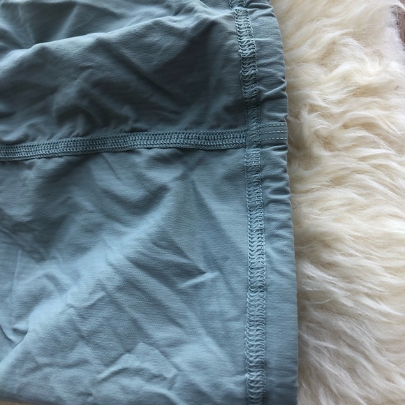 EUC Lululemon Athletica Unlined Mid-Rise Studio Pant II in RARE Earl Grey colour - Picture 4 of 16